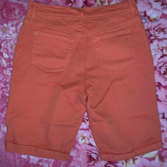 Gloria Vanderbilt Orange Bermuda - Picture 2 of 2